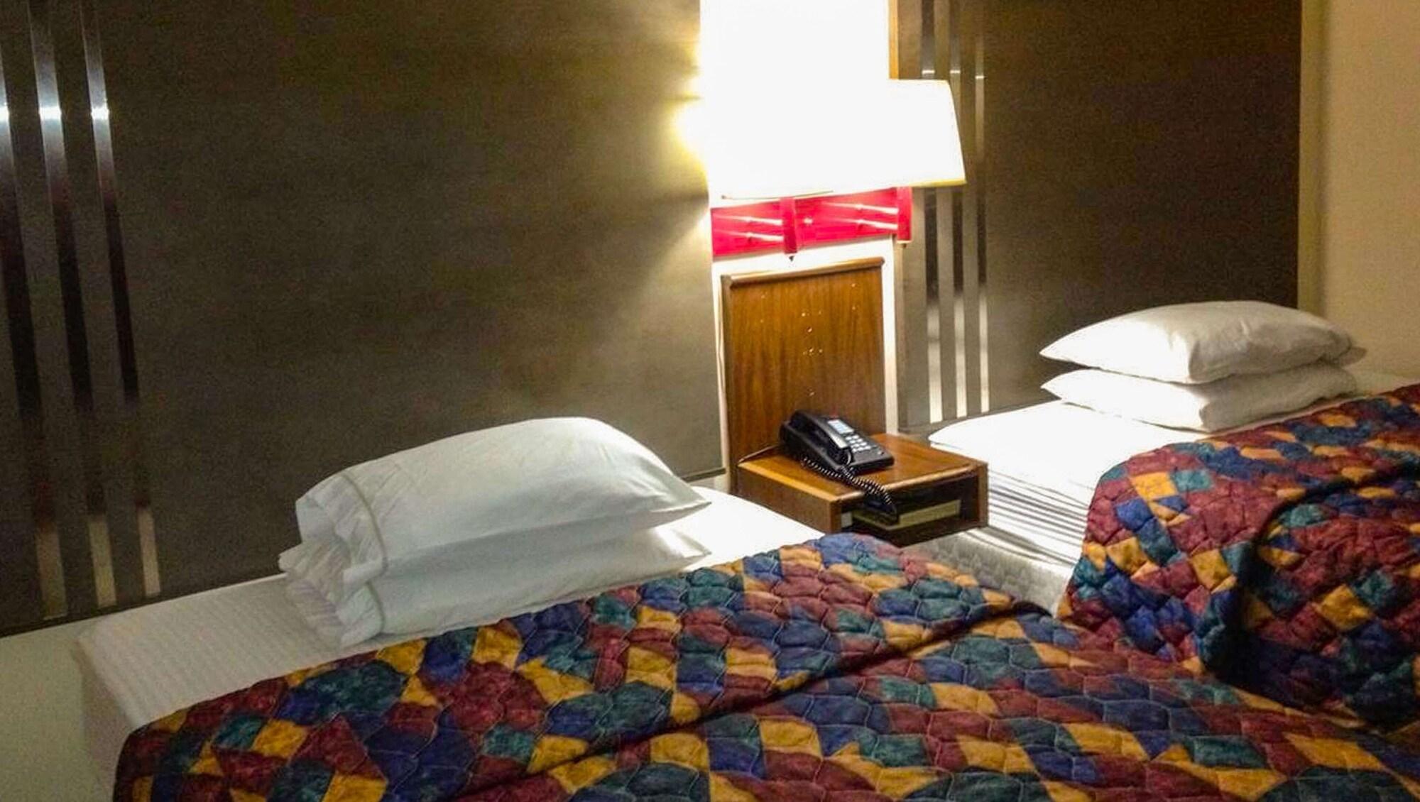Classic Inn Early Экстерьер фото