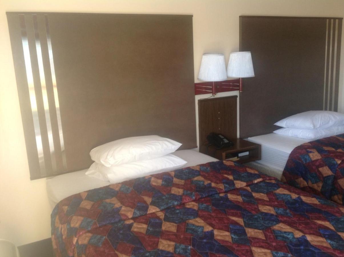Classic Inn Early Экстерьер фото